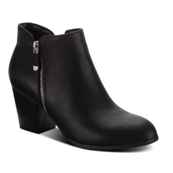 Style&Co Shoes - Style & Co Masrinaa Ankle Booties in Black New in Box Size 7